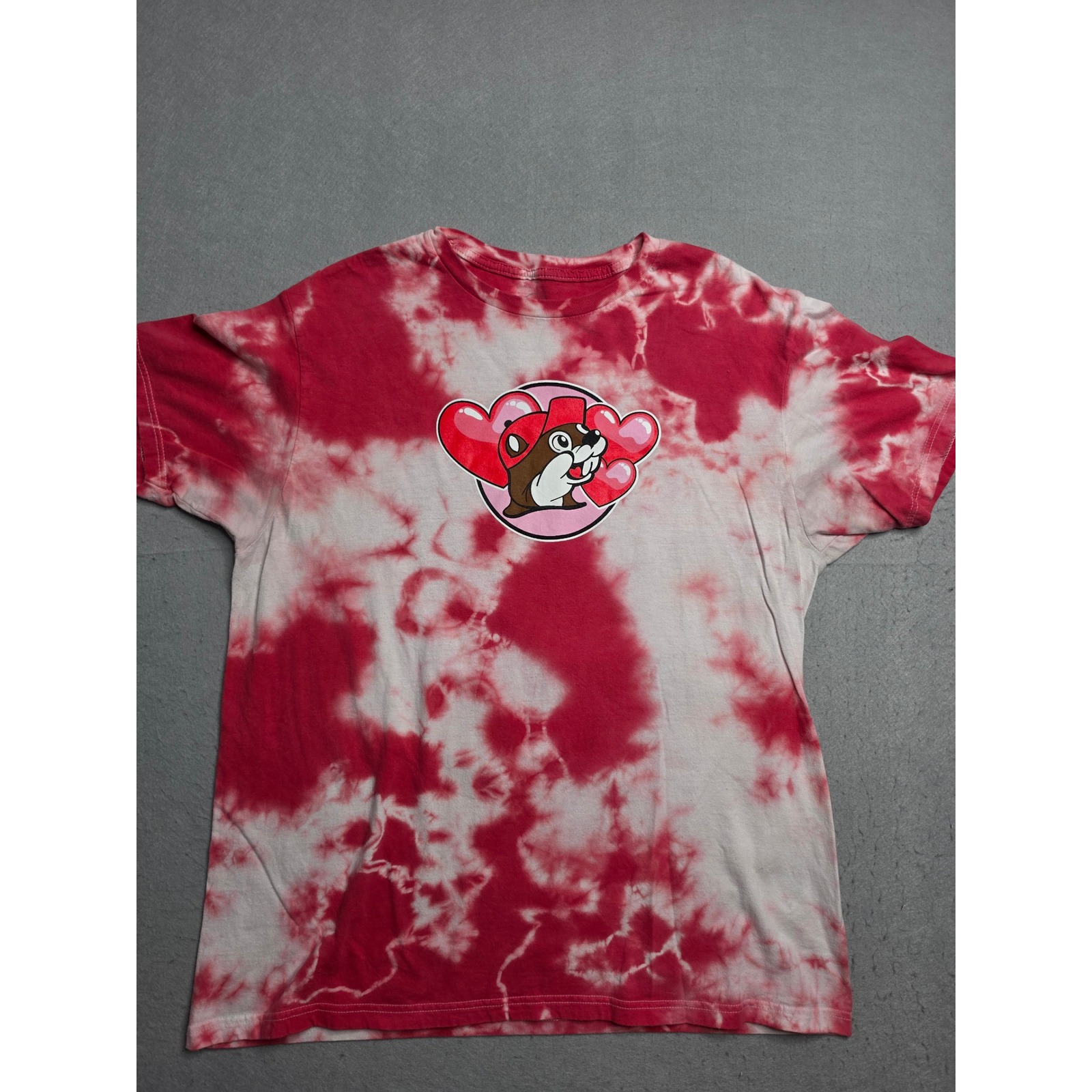 Buc-Ee's T-Shirt Men's Large Red Tie-Dye Road To My Heart Beaver Nuggets Graphic